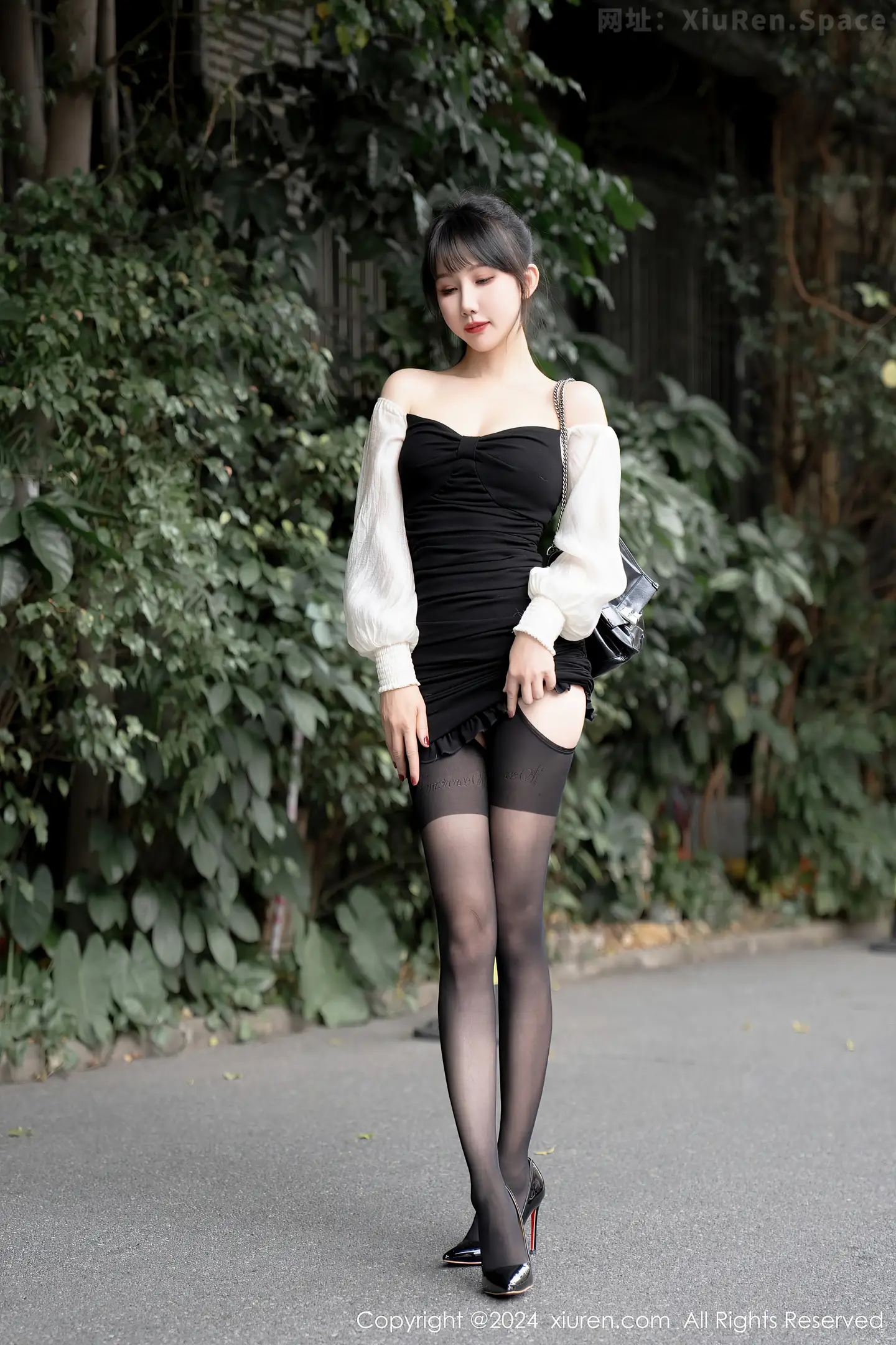 图片[6]-[XiuRen秀人网]VOL.7930 模特波巧酱Al女友主题私房大尺度全果秀火辣身材遮点诱惑写真86P-秀人网官方网站